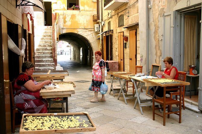 Bari Walking Tour in Small Group - Good To Know