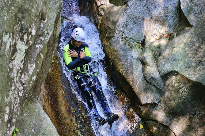 Basic Corippo Canyoning Experience in Valle Verzasca - Key Points