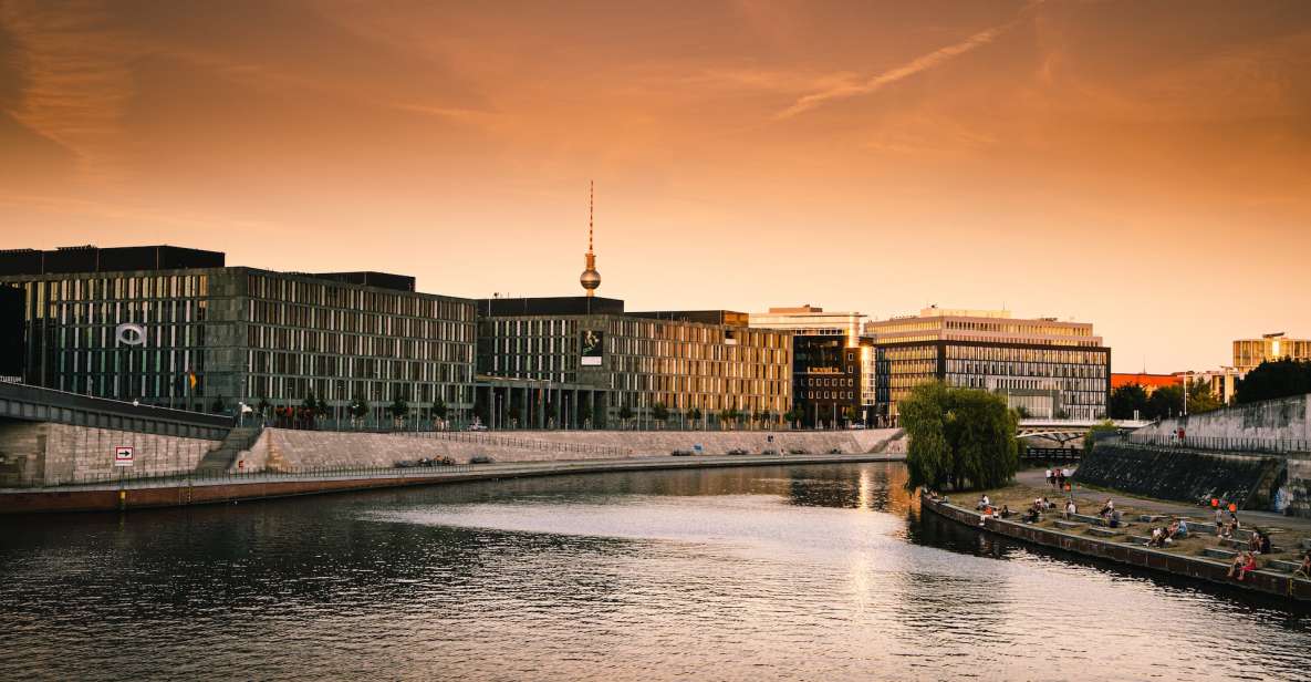 Berlin Architecture Along the River Spree - Key Points