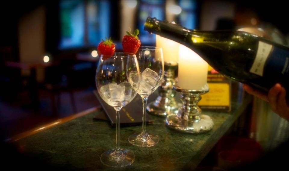 Berlin: Dinner in the Dark - Key Points