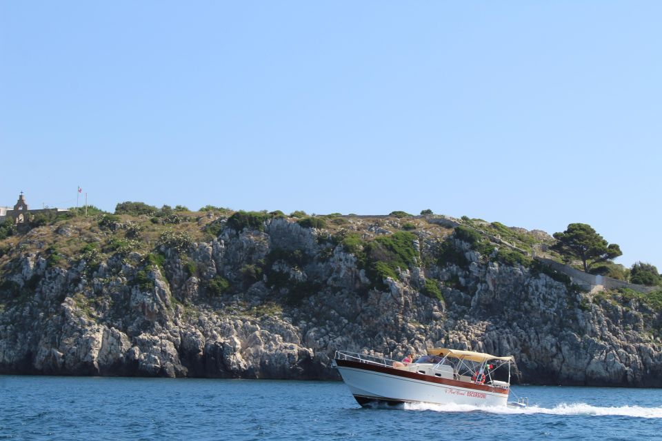Boat Trip to Santa Cesarea Terme From Castro - Key Points