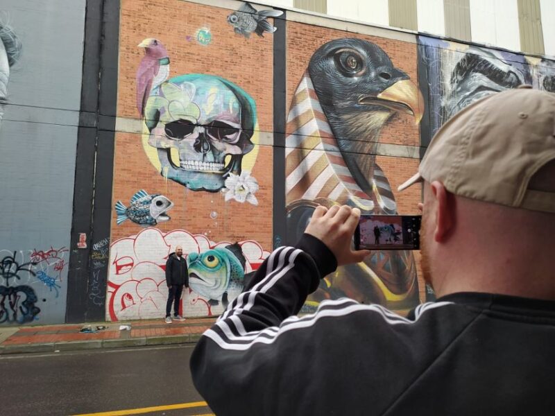 Bogotá: Graffiti District Guided Tour With Snack - Key Points