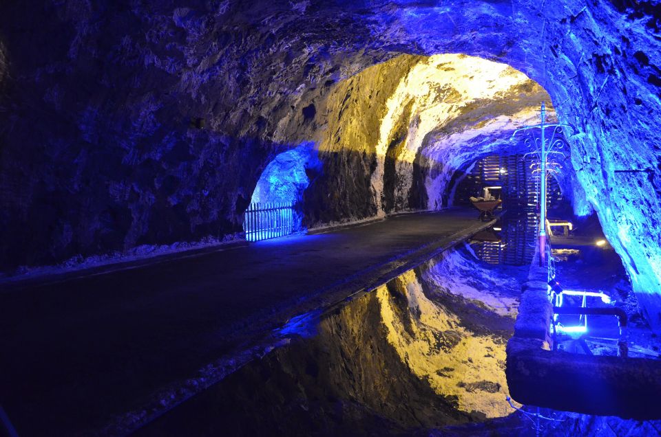 Bogotá: Guatavita Lake and Nemocón Salt Mines Tour - Key Points