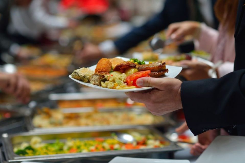 Bonn: Sunday Brunch Buffet With Cologne Live Music - Key Points