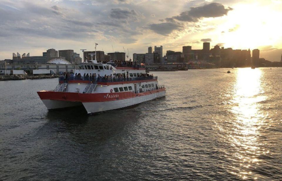 Boston Harbor: Full Moon Cruise With Champagne Option