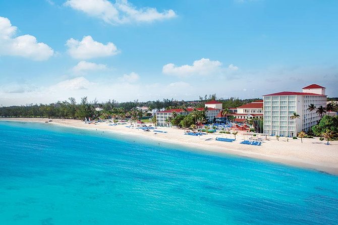 Breezes Resort Day Pass - Key Points