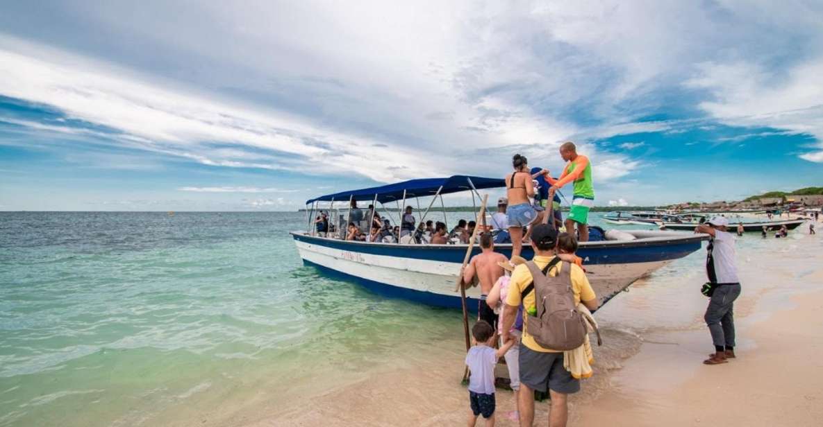 Cartagena: Baru Playa Blanca & Rosario Islands by Boat/Lunch - Key Points