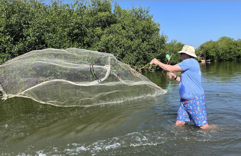 Cartagena Fishing, Crabbing, Birdwatching Experience + Lunch - Key Points