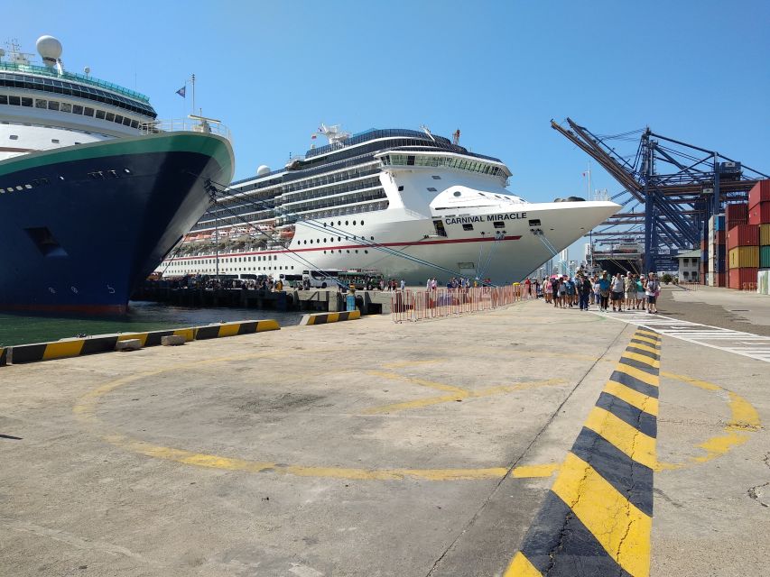 Cartagena: Private City Tour in an Air-Conditioned Vehicle - Key Points