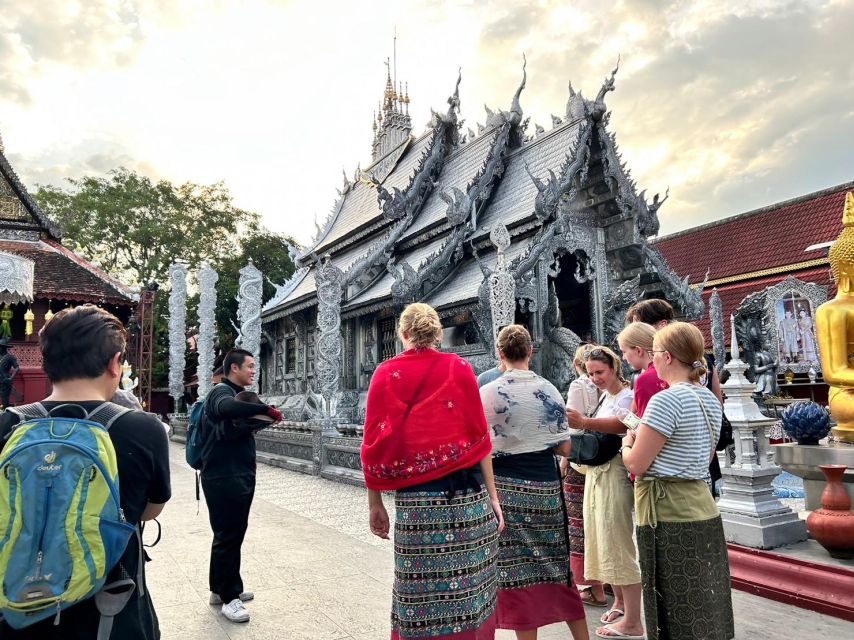 Chiang Mai: Half-Day Old Town Cycling Tour - Key Points