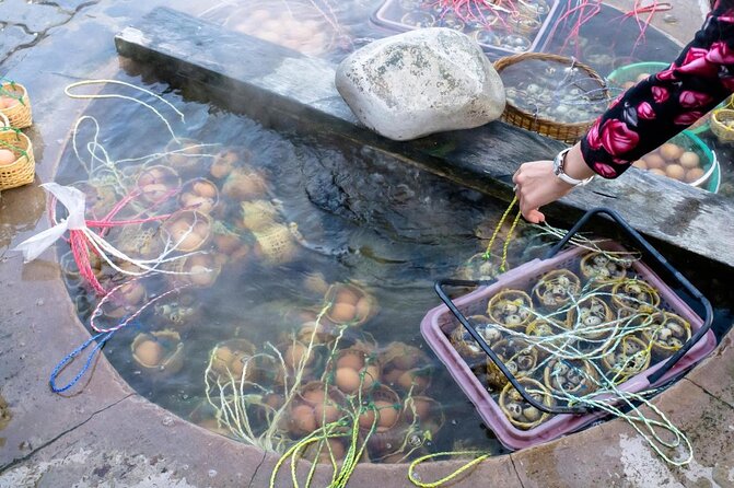 Chiangrai Oneday From Chiangmai!! White Temple+Black+Blue + (Longneck Village) - Key Points