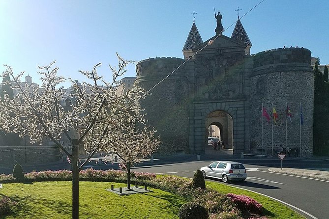 City Sightseeing Toledo Hop-On Hop-Off Bus Tour - Key Points