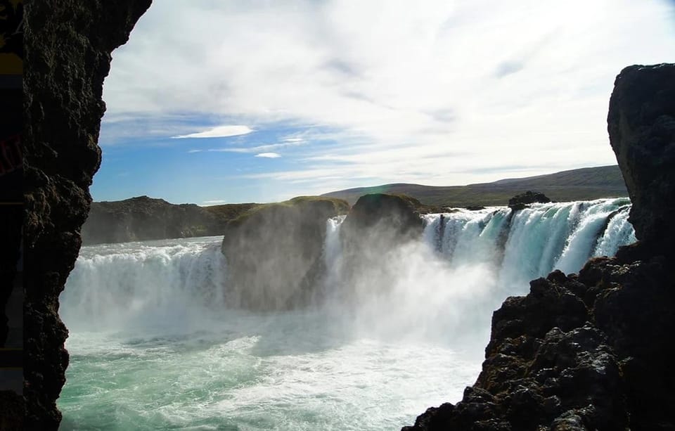 Cruise Port: the Amazing Waterfall Goðafoss and More - Tour Overview