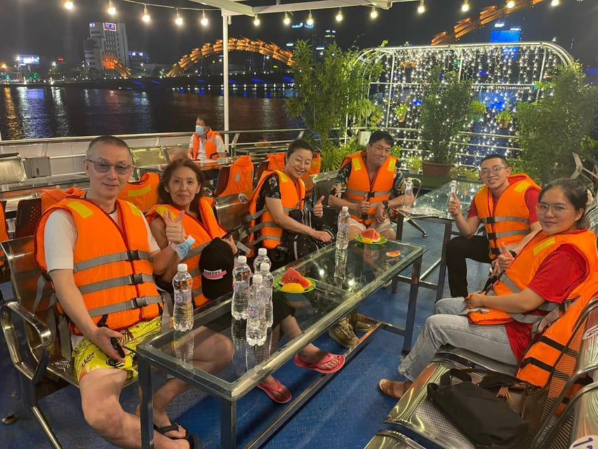 Da Nang by Night: Seafood Dinner, Night Market, Sightseeing