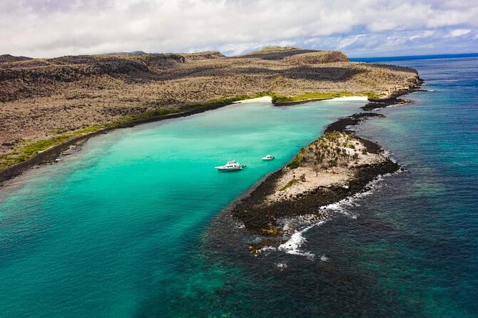Day Tour to Santa Fe Island and Hidden Beach With Snorkeling and Fishing - Wildlife Encounters