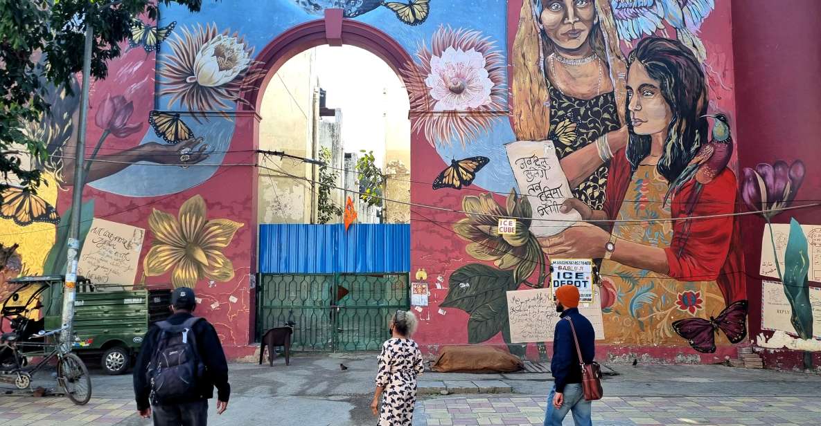 Delhi Street Art Tour: Explore the Murals & Visit a Stepwell - Key Points