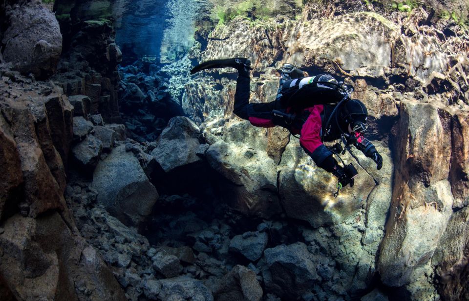 Diving in Silfra Fissure in Thingvellir National Park - Key Points