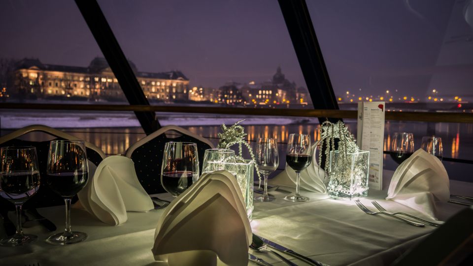 Dresden: Winterlights Evening River Cruise With Dinner - Experience Overview