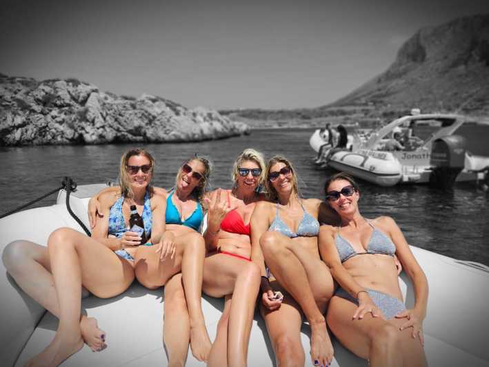 Egadi Islands: Favignana and Levanzo Exclusive Private Tour - Key Points