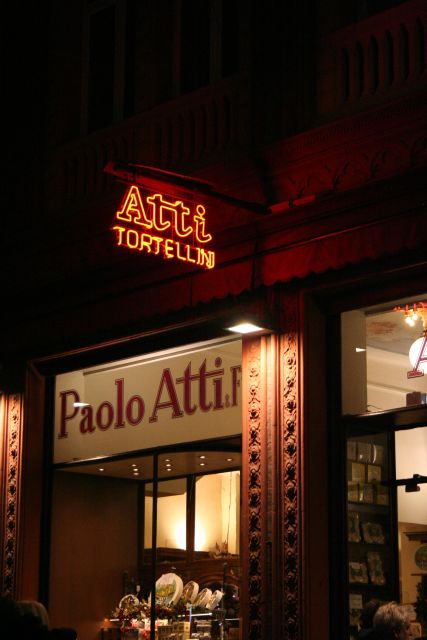 Enjoy Bologna: The Learned, The Fat, The Red ♡ - Key Points