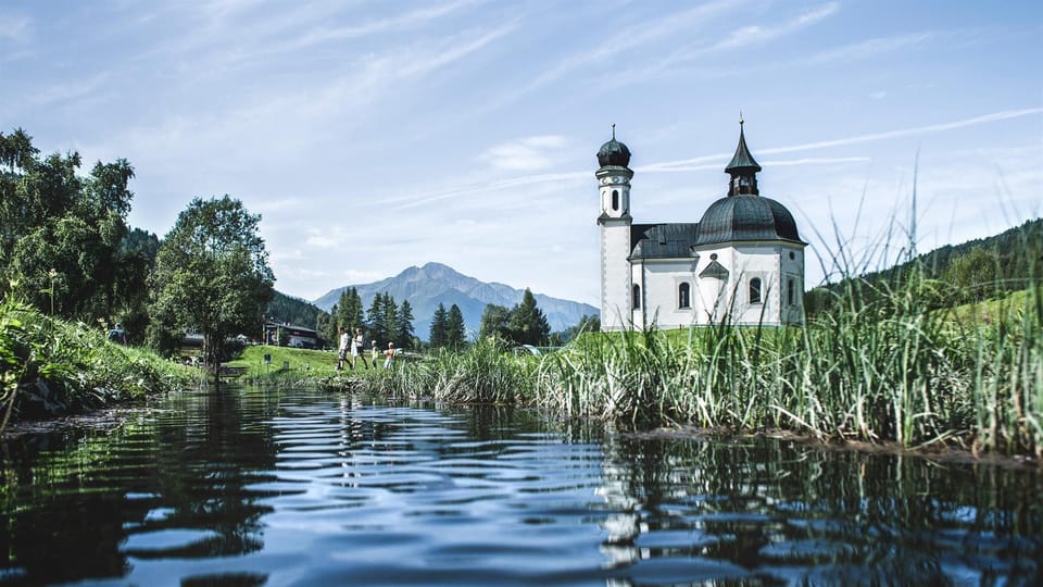 Exclusive AUSFLUG to Natural Wonder Places - MOUNTAIN LAKE - Good To Know