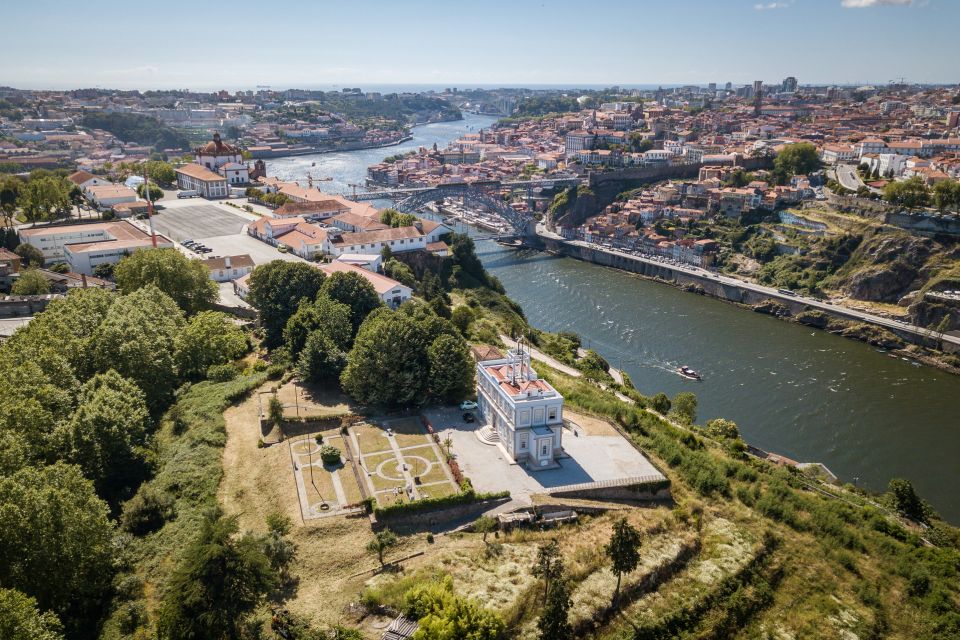 Exclusive Visit to the Geophysical Institute of Porto - Overview of the Visit