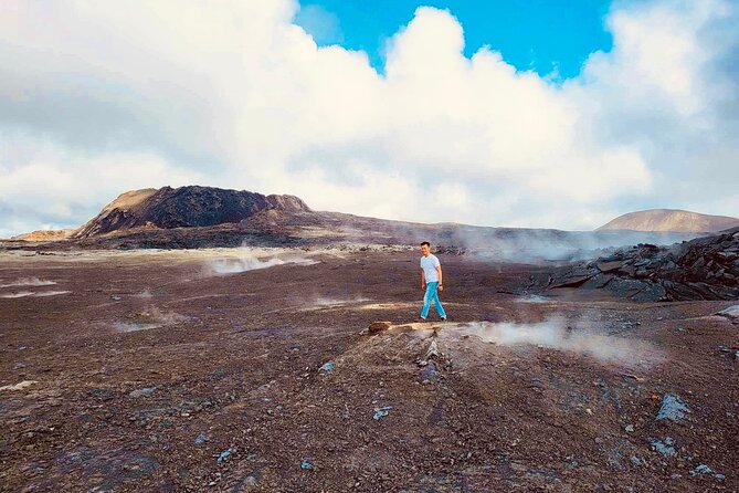 Fagradalsfjall Volcano Hike Private Tour With a Local Guide - Key Points