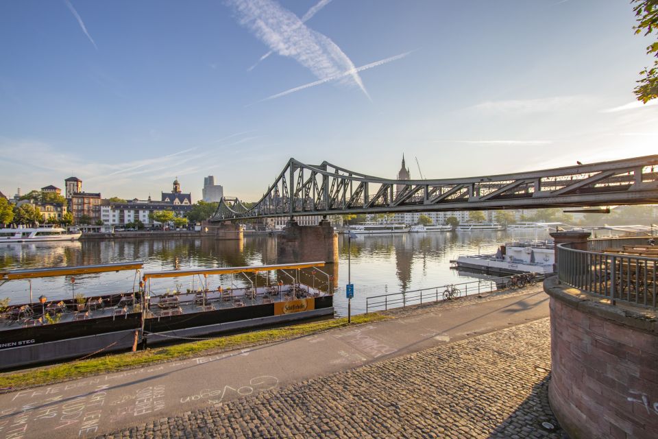 Frankfurt: Art and Culture Guided Tour With a Local - Key Points