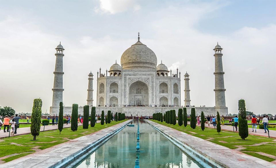 From Ahmedabad: Taj Mahal and Agra Fort Tour With Flight - Key Points