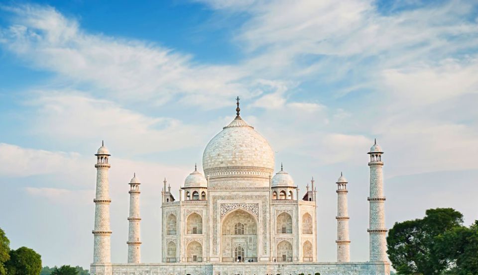 From Mumbai: Private Day Trip to the Taj Mahal - Key Points