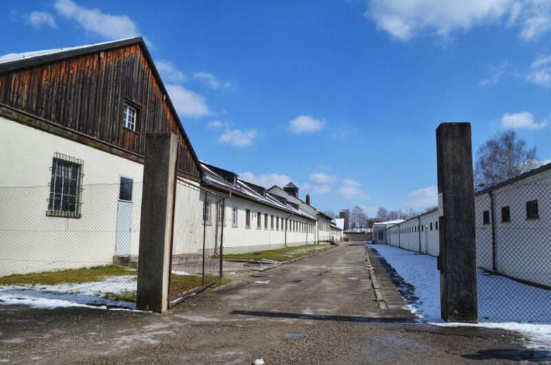 From Munich: Dachau Memorial Site Tour in Spanish - Key Points
