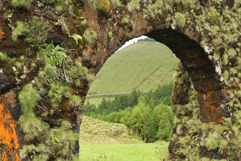 From Ponta Delgada: Sete Cidades & Lagoa Do Fogo 4×4 Trip