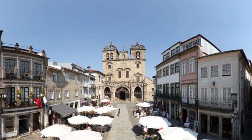 From Porto: Braga and Guimarães Day Trip With Lunch - Key Points