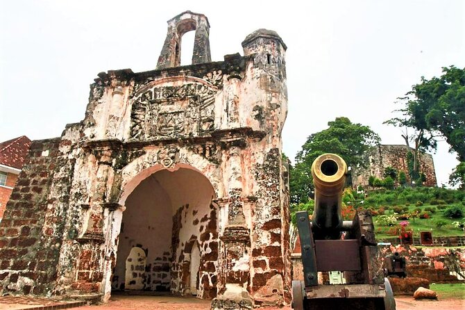 From Singapore: Malacca Guided Day Tour (Via Drive-Thru Border) - Overview of the Tour