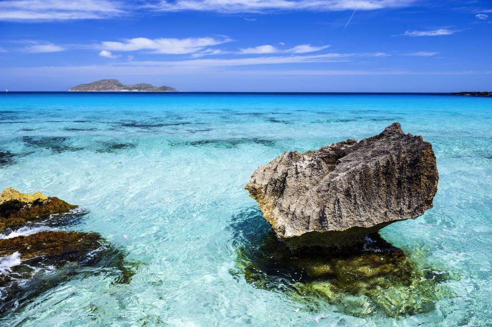 From Trapani: Favignana and Levanzo Yacht Tour With Stops - Key Points