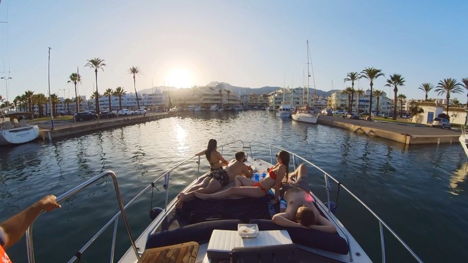 Fuengirola: Magical Sunset Yacht Tour - Key Points