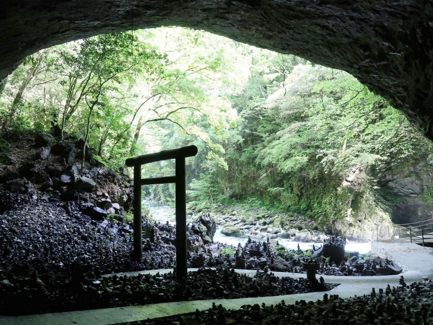 Fukuoka: Takachiho or Minami Aso Customizable 1-Day Tour - Key Points