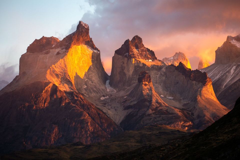 Full Day Torres Del Paine + Cueva Del Milodon - Key Points