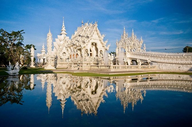 Full Day Tour White Temple Black House and Blue Temple With Lunch - Key Points