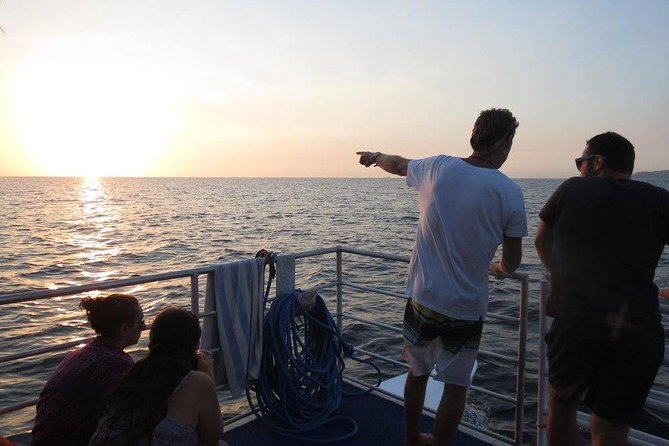 Gili Hai 3 Islands BBQ Sunset Cruise - Key Points