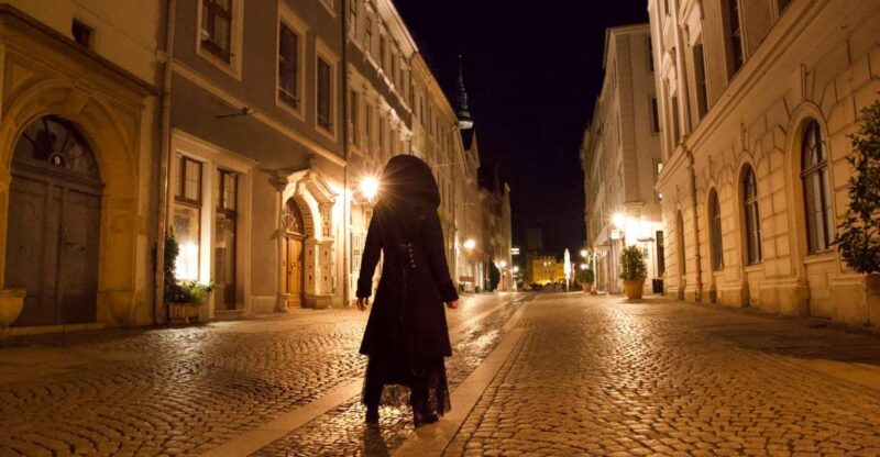 Görlitz: Ghosts and Spooky Historical Night Walking Tour - Key Points