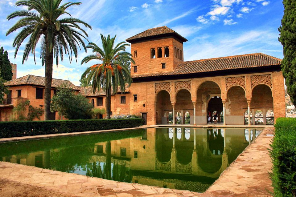 Granada: Full-Day Trip From Seville With Transfers - Key Points