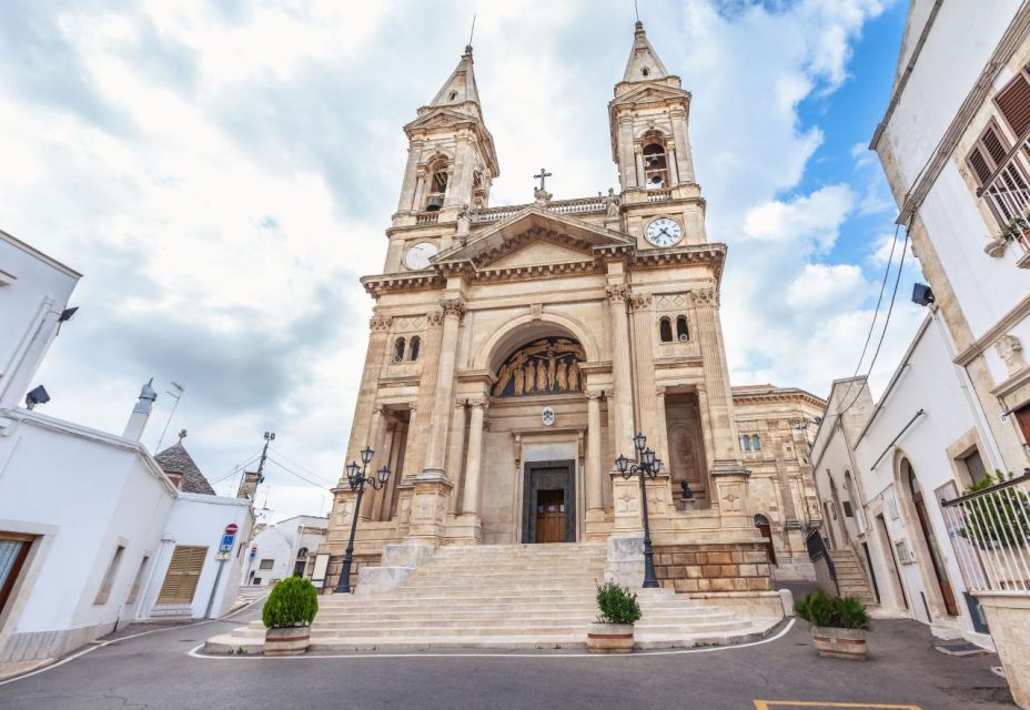 Guided Alberobello Walking Tour for Couples - Key Points