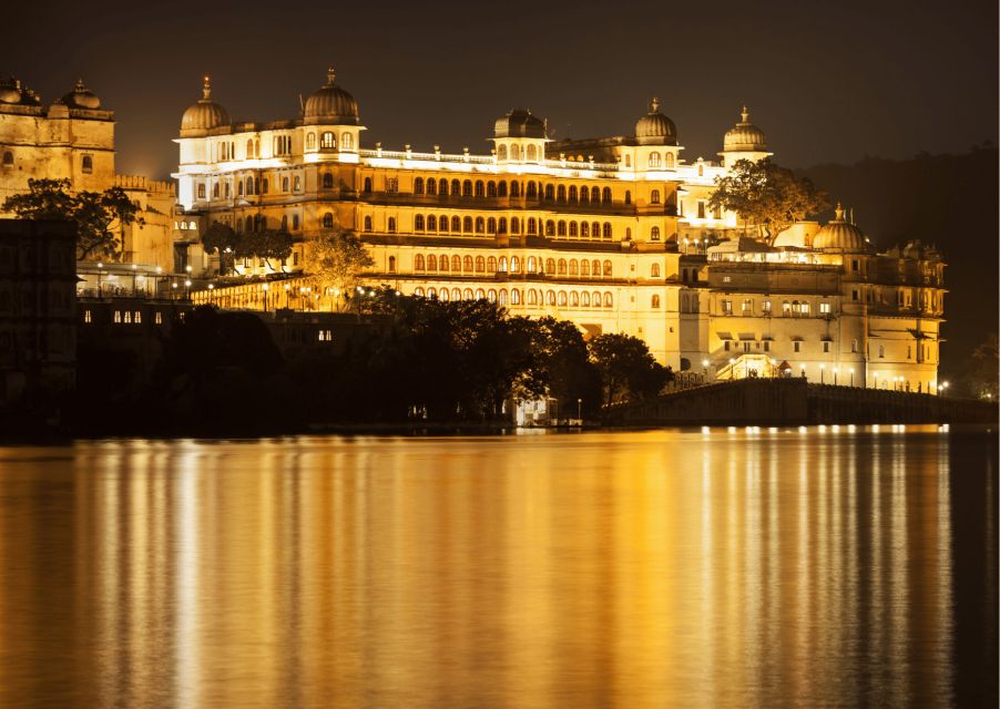 Guided Night Walking Tour in Udaipur- Guided Walking Tour - Key Points