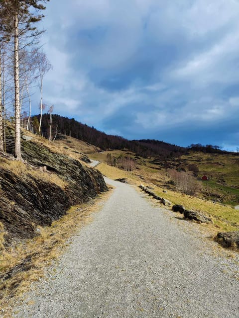Guided Tour to Himakånå (Little Troll Tongue) / Hotel Pickup - Good To Know
