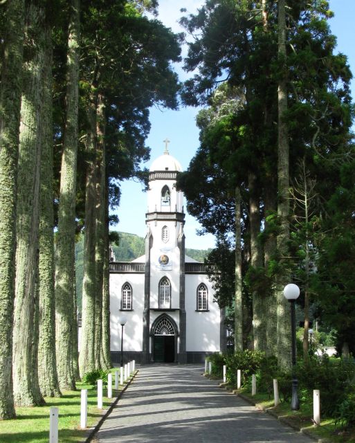 Guided Tour to the Green & Blue Lake of Sete Cidades - Key Points