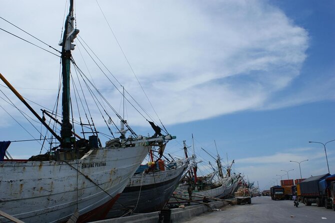 Halfday Excursion Old City Batavia With Lunch,Free Souvenir & Insurance - Key Points