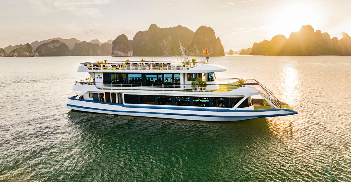 Halong Bay Luxury 5* Cruise With Kayaking & Lunch Buffet - Key Points