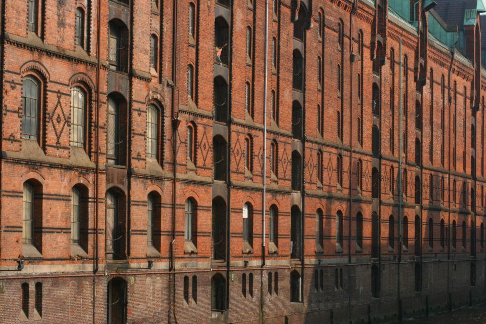 Hamburg: Guided Port Walk for Families - Key Points