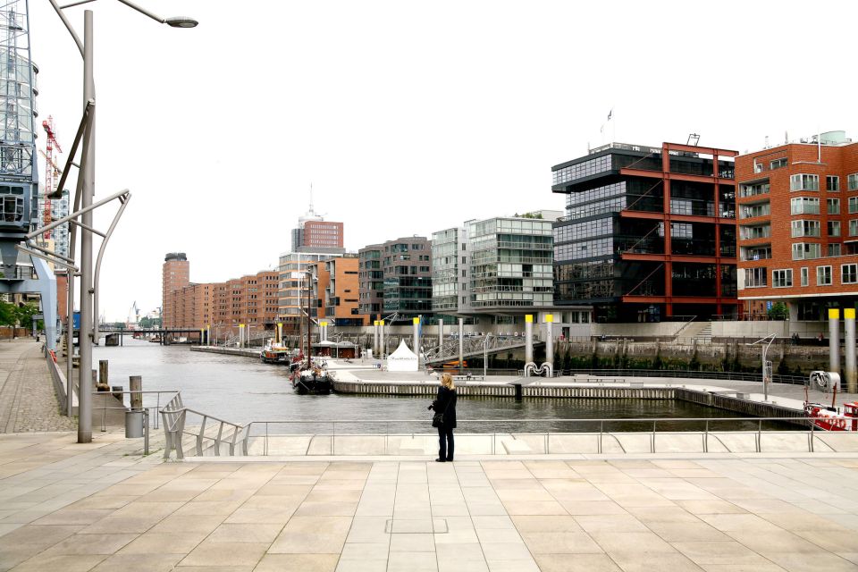 Hamburg: Line F Hop-On Hop-Off Bus City Tour - Key Points